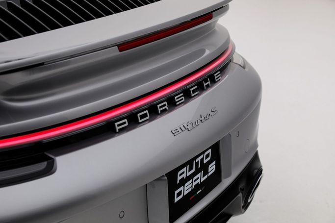 Новый Porsche 911 Turbo S VIII (992), 3.7 л, 2023 в Дубае от AUTO DEALS Серый цвет. Европейская | AUTO.AE