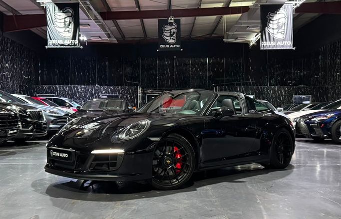 مستعملة Porsche 911 4 GTS ثامناً (992), 3.0 l, 2019 في في الإمارات, دبي من Zeus Motors، اللون أسود. المواصفات الأوروبية | AUTO.AE | إعلان #243917
