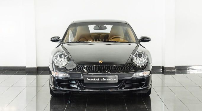 مستعملة Porsche 911 Carrera 4 السادس (997), 3.6 l, 2007 في في دبي من Tomini Cars، اللون أسود.  | AUTO.AE