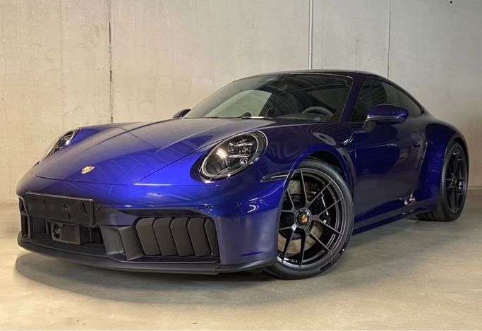 جديدة Porsche 911 Carrera 4 GTS عملية فيس ليفت VIII (992), 3.6 l, 2026 في في دبي من Fair Import، اللون أزرق. المواصفات الأوروبية | AUTO.AE | إعلان #250158