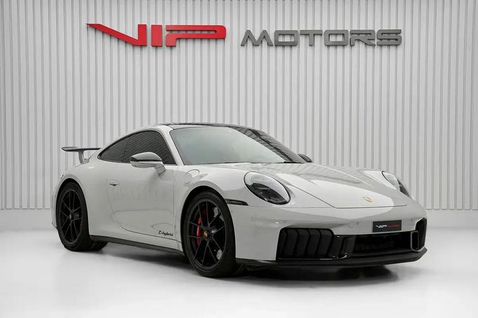 Подержанный Porsche 911 Carrera GTS VIII (992.2) Рестайлинг, 3.6 л, 2026 в Дубае от VIP Motors Серый цвет. GCC | AUTO.AE | Объявление #256390
