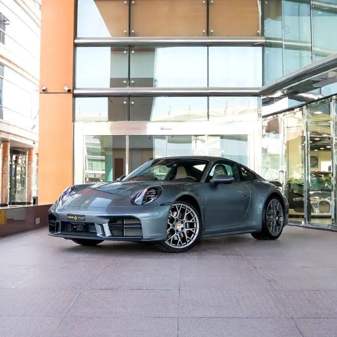 مستعملة Porsche 911 Carrera عملية فيس ليفت VIII (992), 3.0 l, 2025 في في دبي من Q Motors، اللون رمادي.  | AUTO.AE | إعلان #263511
