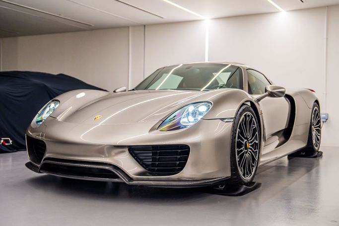 New Porsche 918 Spyder, 4.6 l, 2014 in Dubai, Beige color. European Specs | AUTO.AE
