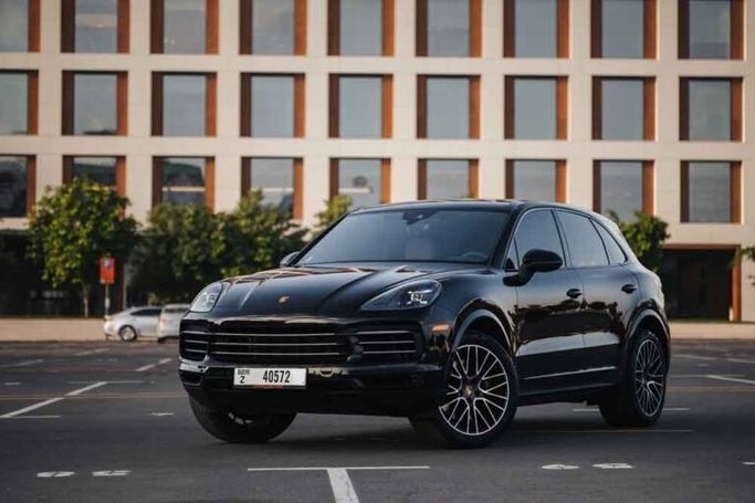Porsche Cayenne III (9Y0 / 9Y3), 2023 внедорожник 5 дв. coupé бизнес класса в Дубае от Kleemol Car Rental Dubai черный цвет | AUTO.AE | Объявление #1947