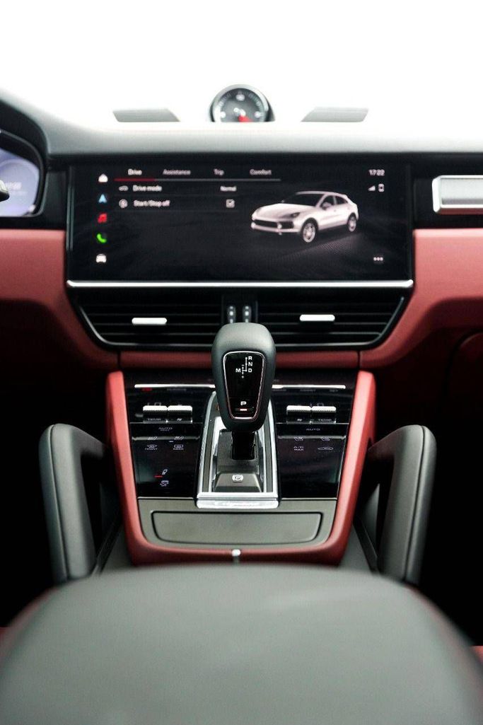 Porsche Cayenne Coupé III Рестайлинг, 2023 внедорожник 5 дв.  класса в Дубае от Uptown Rent A Car LLC белый цвет | AUTO.AE