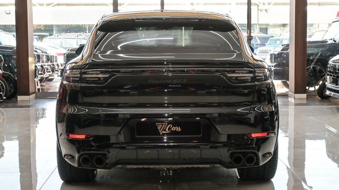 Новый Porsche Cayenne GTS III Рестайлинг, 4.0 л, 2023 в Дубае от 777 CARS Черный цвет. Европейская | AUTO.AE