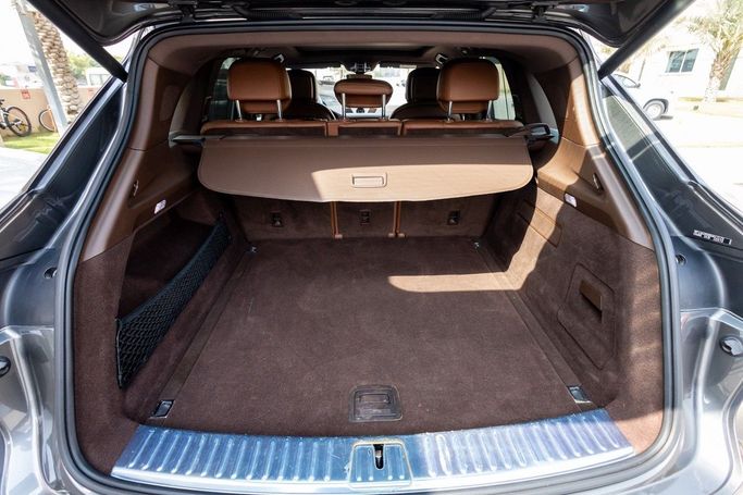 Used Porsche Cayenne III, 3.0 l, 2019 in Dubai by Linda Cars, Grey color. GCC Specs | AUTO.AE