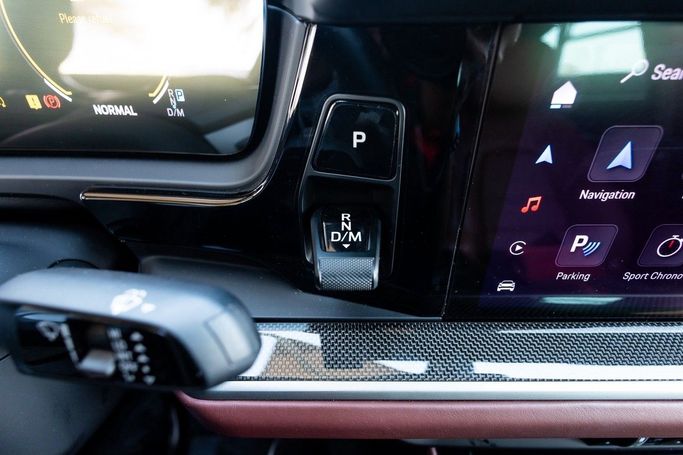 Подержанный Porsche Cayenne Coupé III Рестайлинг, 3.0 л, 2024 в Дубае от Linda Cars Белый цвет. GCC | AUTO.AE