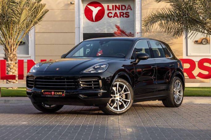 Подержанный Porsche Cayenne S III, 2.9 л, 2019 в Дубае от Linda Cars Черный цвет. GCC | AUTO.AE