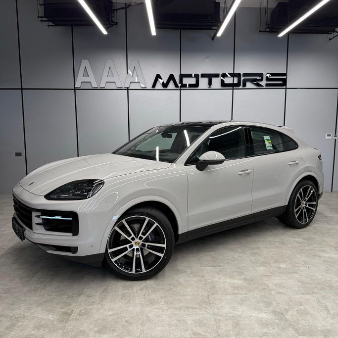 Новый Porsche Cayenne Coupé III Рестайлинг, 3.0 л, 2025 в Дубае от AAA Motors Светло-коричневый цвет. GCC | AUTO.AE