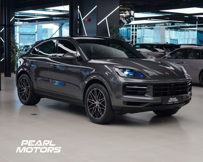 Новый Porsche Cayenne Coupé III Рестайлинг, 3.0 л, 2024 в Дубае от Pearl Motors Серый цвет. GCC | AUTO.AE