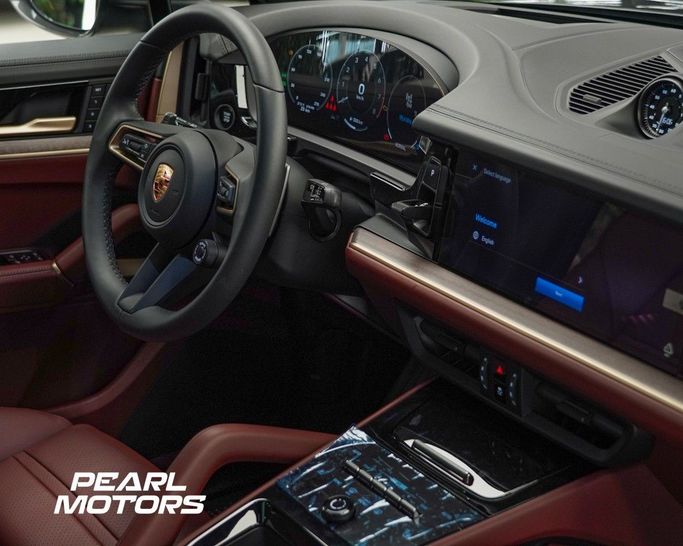 Новый Porsche Cayenne Coupé III Рестайлинг, 3.0 л, 2024 в Дубае от Pearl Motors Серый цвет. GCC | AUTO.AE