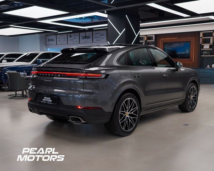 Новый Porsche Cayenne Coupé III Рестайлинг, 3.0 л, 2024 в Дубае от Pearl Motors Серый цвет. GCC | AUTO.AE
