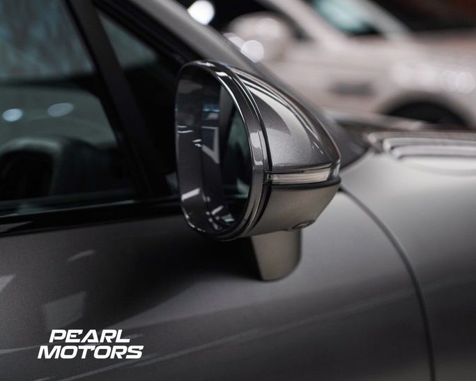 Новый Porsche Cayenne Coupé III Рестайлинг, 3.0 л, 2024 в Дубае от Pearl Motors Серый цвет. GCC | AUTO.AE