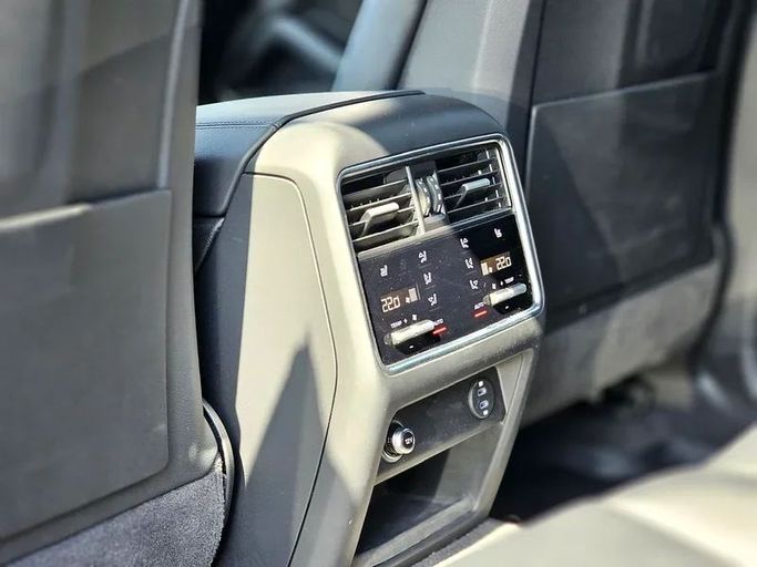 Used Porsche Cayenne III Facelift, 3.0 l, 2023 in Dubai by Ignite Used Cars, Black color. Canadian Specs | AUTO.AE