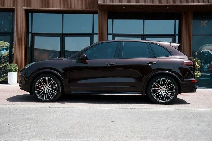Подержанный Porsche Cayenne GTS II Рестайлинг (958), 3.6 л, 2017 в Дубае от 8 Ba Motors Другой цвет цвет. GCC | AUTO.AE