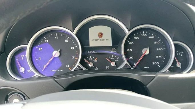 Подержанный Porsche Cayenne Turbo I Рестайлинг (957), 4.8 л, 2008 в Дубае от Mirza Automobile FZE Черный цвет. Японская | AUTO.AE