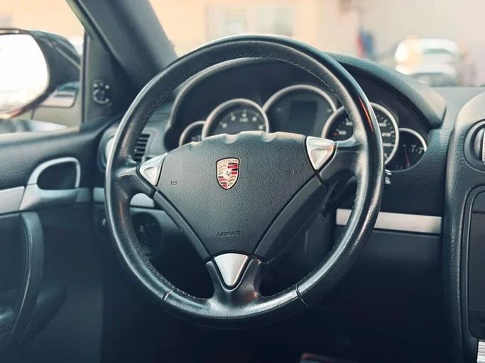 Подержанный Porsche Cayenne S I Рестайлинг (957), 4.8 л, 2008 в Дубае от Mirza Automobile FZE Черный цвет. Японская | AUTO.AE