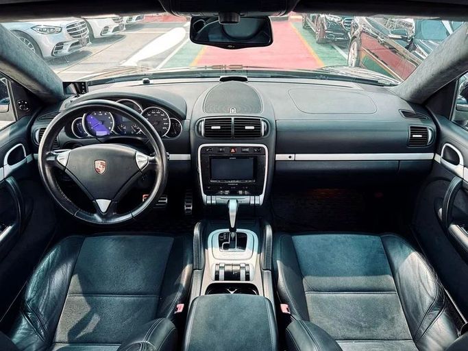 Подержанный Porsche Cayenne GTS I Рестайлинг (957), 4.8 л, 2009 в Дубае от Mirza Automobile FZE Черный цвет. Японская | AUTO.AE