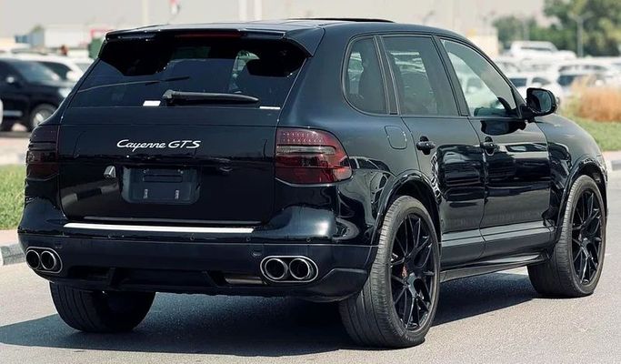 Подержанный Porsche Cayenne GTS I Рестайлинг (957), 4.8 л, 2009 в Дубае от Mirza Automobile FZE Черный цвет. Японская | AUTO.AE