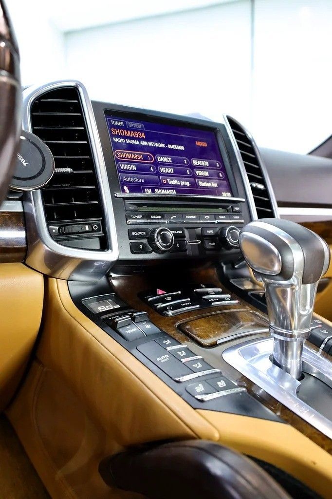 Подержанный Porsche Cayenne S II (958), 4.8 л, 2012 в Дубае от Al Faris Motors Серый цвет. GCC | AUTO.AE