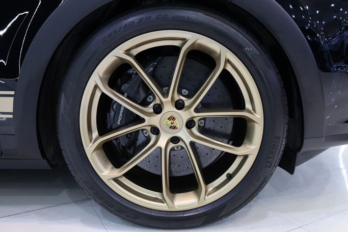 Подержанный Porsche Cayenne Turbo GT Coupé III Рестайлинг, 4.0 л, 2024 в Дубае от Sanam Cars Черный цвет. GCC | AUTO.AE