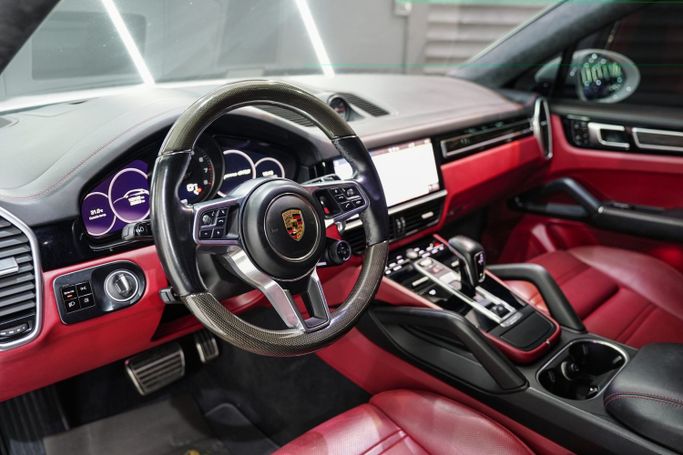 Used Porsche Cayenne GTS III, 4.0 l, 2021 in Dubai by Sanam Cars, White color. GCC Specs | AUTO.AE