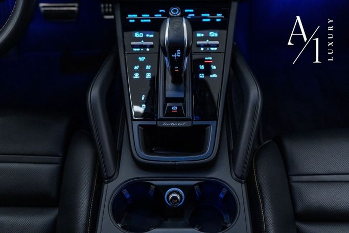 Подержанный Porsche Cayenne Turbo GT Coupé III, 4.0 л, 2022 в Дубае от A1 Luxury Motors Черный цвет. GCC | AUTO.AE