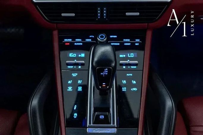 Подержанный Porsche Cayenne Coupé III, 3.0 л, 2023 в Дубае от A1 Luxury Motors Белый цвет. GCC | AUTO.AE