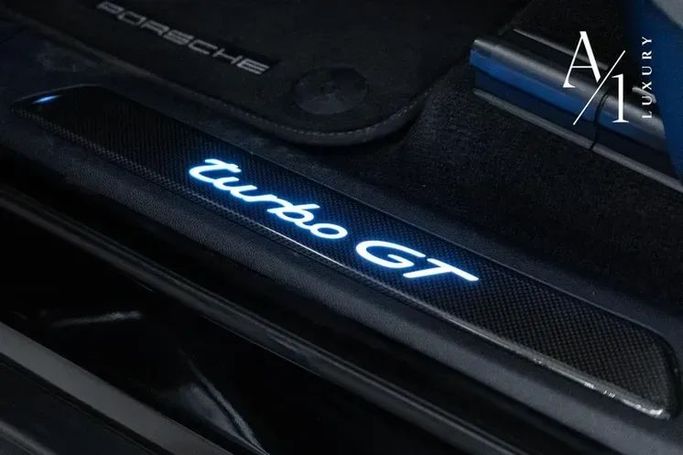 Подержанный Porsche Cayenne Turbo GT Coupé III Рестайлинг, 4.0 л, 2023 в Дубае от A1 Luxury Motors Черный цвет. Европейская | AUTO.AE