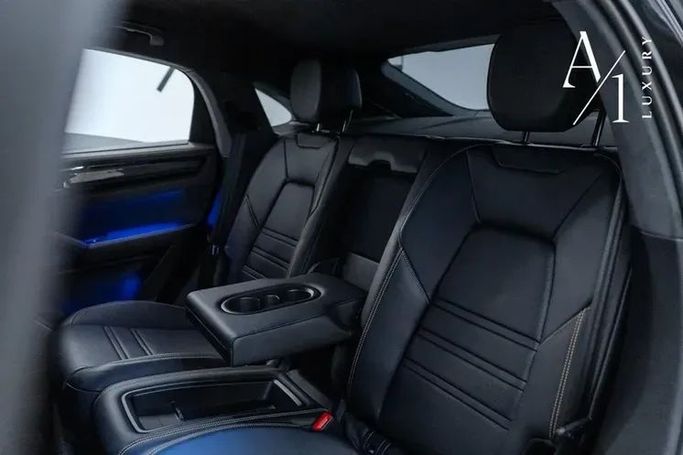 Подержанный Porsche Cayenne Turbo GT Coupé III Рестайлинг, 4.0 л, 2023 в Дубае от A1 Luxury Motors Черный цвет. Европейская | AUTO.AE