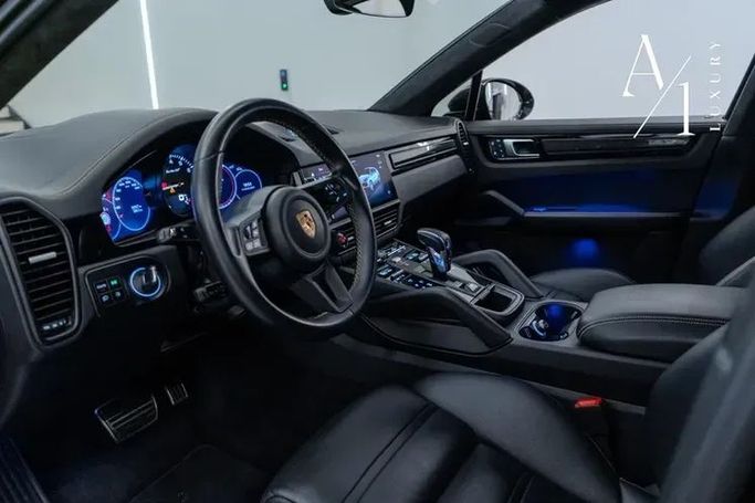 Подержанный Porsche Cayenne Turbo GT Coupé III Рестайлинг, 4.0 л, 2023 в Дубае от A1 Luxury Motors Черный цвет. Европейская | AUTO.AE