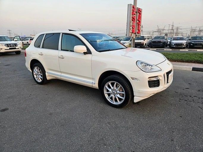 Подержанный Porsche Cayenne S I Рестайлинг (957), 4.8 л, 2008 в Дубае от Irfan Motors Белый цвет. Японская | AUTO.AE