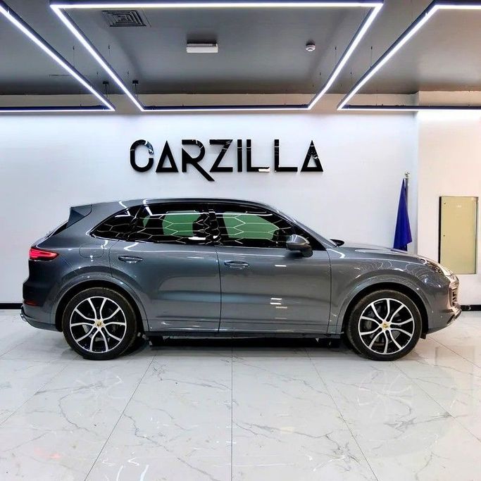 Used Porsche Cayenne S III, 2.9 l, 2019 in Dubai by Carzilla Motors, Grey color. GCC Specs | AUTO.AE