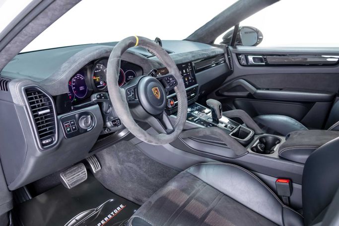Подержанный Porsche Cayenne Turbo GT Coupé III, 4.0 л, 2022 в Дубае от The Car Superstore Другой цвет цвет. Other | AUTO.AE