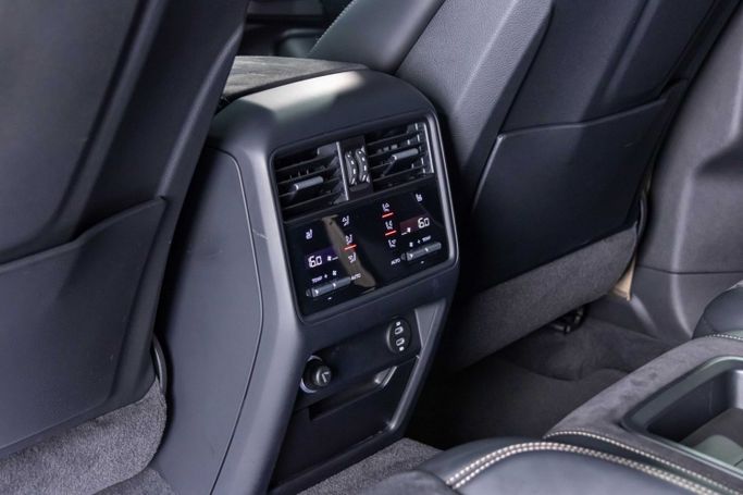 Подержанный Porsche Cayenne Turbo GT Coupé III, 4.0 л, 2022 в Дубае от The Car Superstore Другой цвет цвет. Other | AUTO.AE