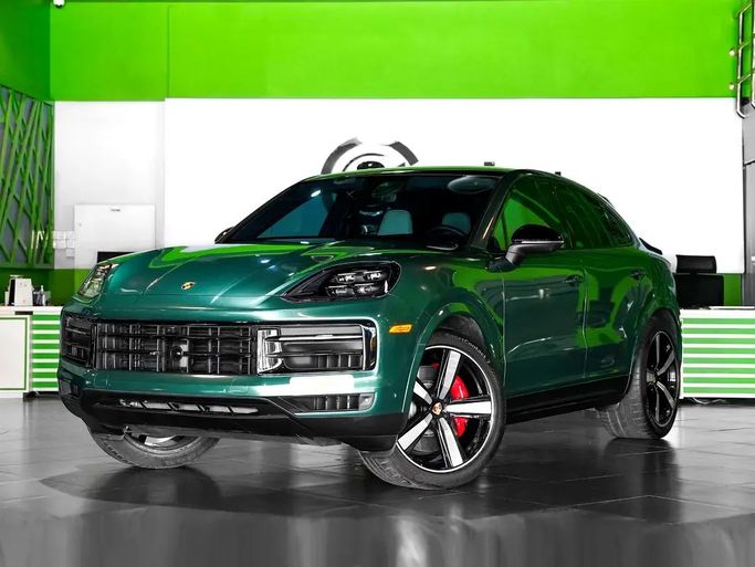 Подержанный Porsche Cayenne S Coupé III Рестайлинг, 4.0 л, 2024 в Дубае от Stoub.biz Зеленый цвет. Other | AUTO.AE