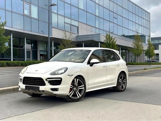 Подержанный Porsche Cayenne GTS II (958), 4.8 л, 2013 в Дубае от INFINITY DRIVE Белый цвет. GCC | AUTO.AE