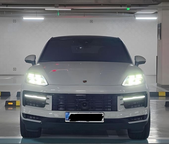 مستعملة Porsche Cayenne Coupé ثالثاً فيس ليفت, 3.0 l, 2025 في في دبي من Fair Import، اللون رمادي. المواصفات الكورية | AUTO.AE | إعلان #249239