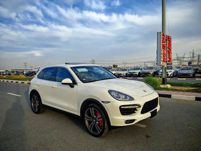 Подержанный Porsche Cayenne Turbo II (958), 4.8 л, 2011 в Дубае от Irfan Motors Белый цвет. Японская | AUTO.AE | Объявление #256513