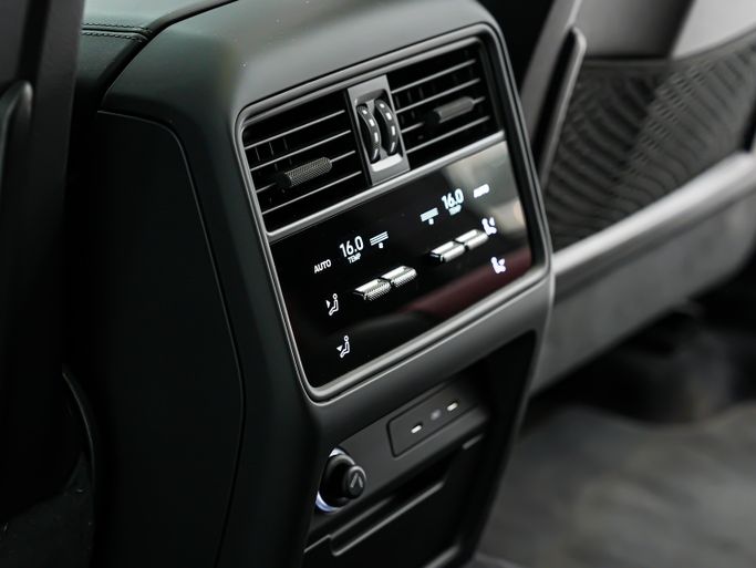 Used Porsche Cayenne Coupé III Facelift, 3.0 l, 2024 in UAE, Dubai by Sanam Cars, Black color. GCC Specs | AUTO.AE | Listing #295626 — photo 15 of 26