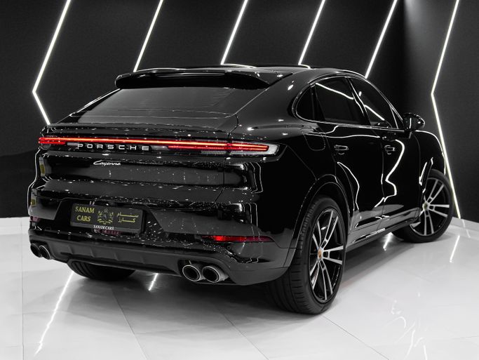 Used Porsche Cayenne Coupé III Facelift, 3.0 l, 2024 in UAE, Dubai by Sanam Cars, Black color. GCC Specs | AUTO.AE | Listing #295626 — photo 23 of 26