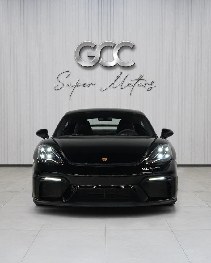 Подержанный Porsche Cayman GT4 II 718 (982), 4.0 л, 2020 в Дубае от GCC Super Motors Черный цвет. GCC | AUTO.AE