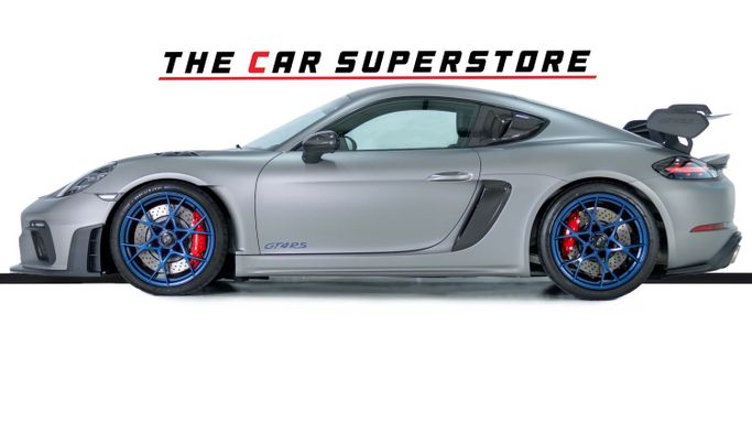Подержанный Porsche Cayman GT4 RS II 718 (982), 4.0 л, 2024 в Дубае от The Car Superstore Серый цвет. GCC | AUTO.AE