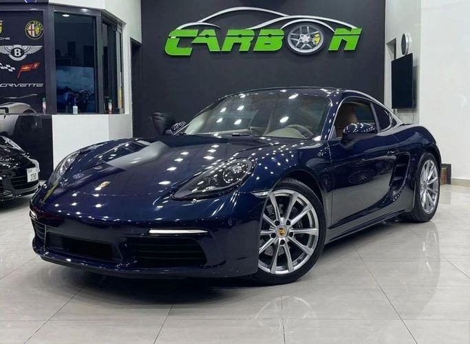 Подержанный Porsche Cayman III 718 (982), 2.0 л, 2017 в Дубае от Carbon Cars Тёмно-синий цвет. GCC | AUTO.AE