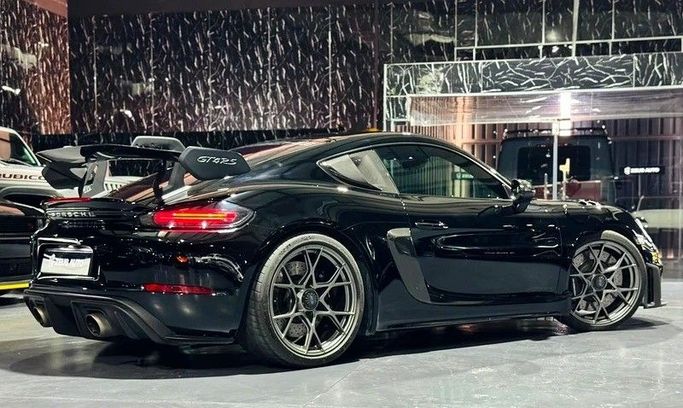 Used Porsche Cayman GTS III 718 (982), 4.0 l, 2022 in Dubai by Zeus Motors, Black color. GCC Specs | AUTO.AE