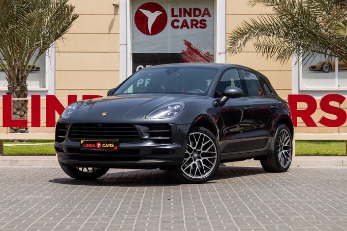 Used Porsche Macan I Facelift, 2.0 l, 2021 in Dubai by Linda Cars, Grey color. GCC Specs | AUTO.AE