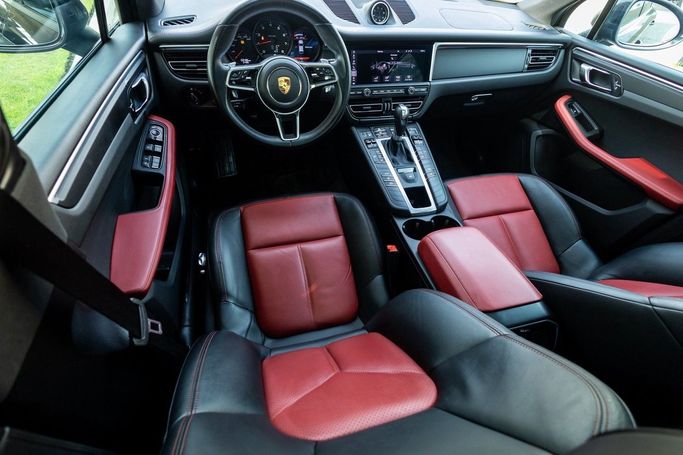 Used Porsche Macan I Facelift, 2.0 l, 2021 in Dubai by Linda Cars, Grey color. GCC Specs | AUTO.AE