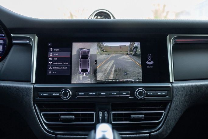 Used Porsche Macan I Facelift, 2.0 l, 2021 in Dubai by Linda Cars, Grey color. GCC Specs | AUTO.AE