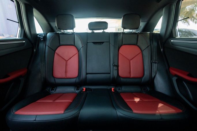 Used Porsche Macan I Facelift, 2.0 l, 2021 in Dubai by Linda Cars, Grey color. GCC Specs | AUTO.AE